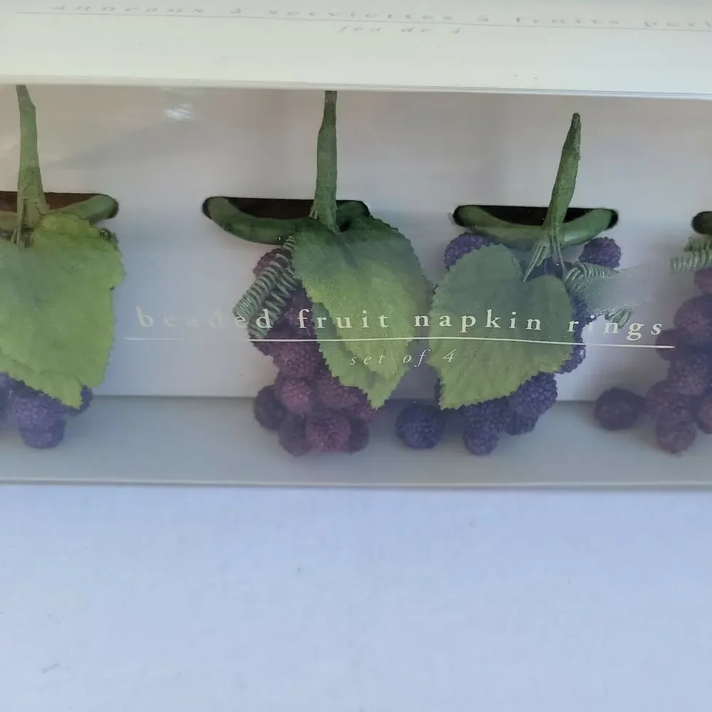 Pier 1 Beaded Fruit GRAPES Napkin RINGS Holders Set of 4 Tablescape Decor